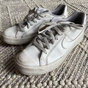 Nike White Low-Top court sneakers